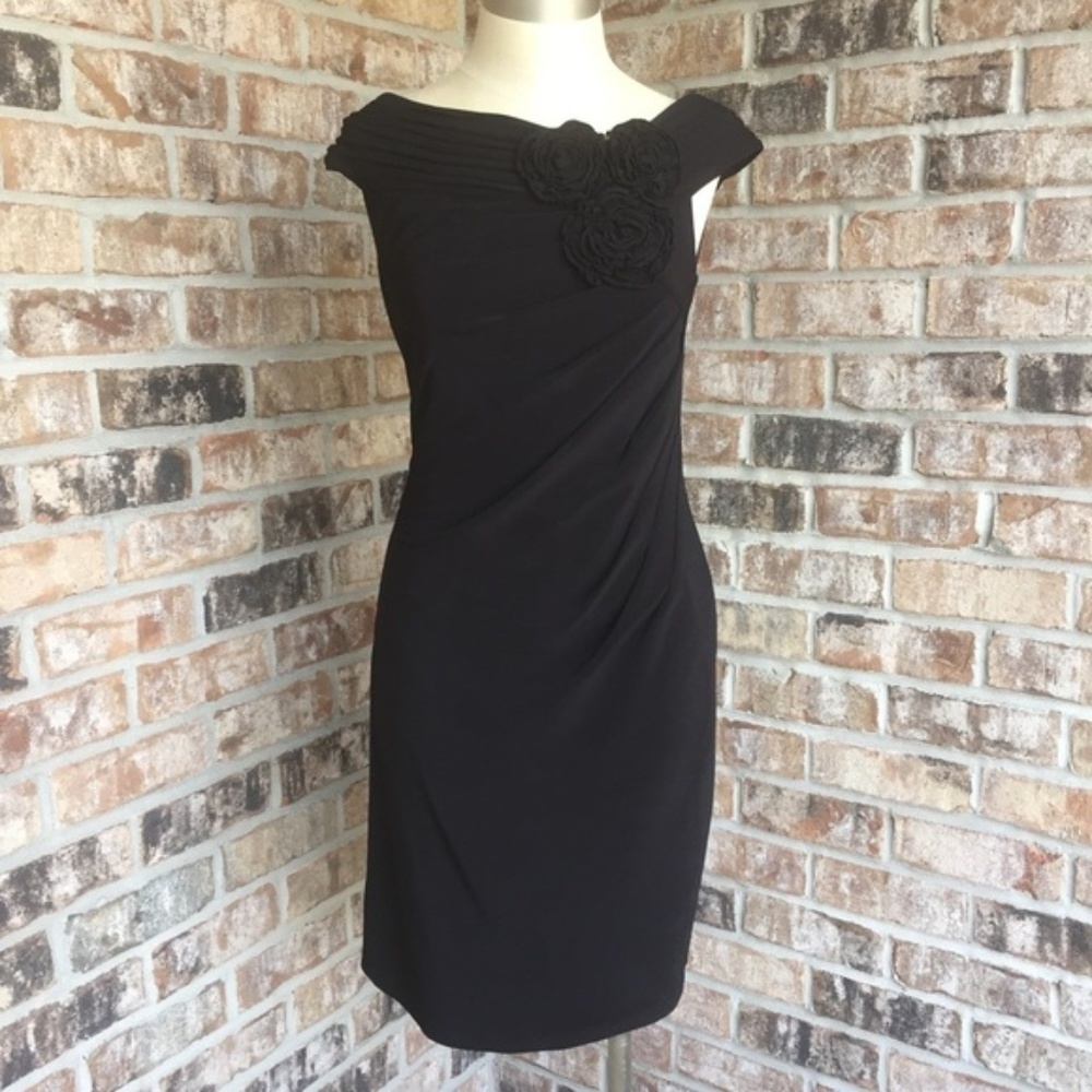 Adrianna Papell Semi Off Shoulder Dress 4